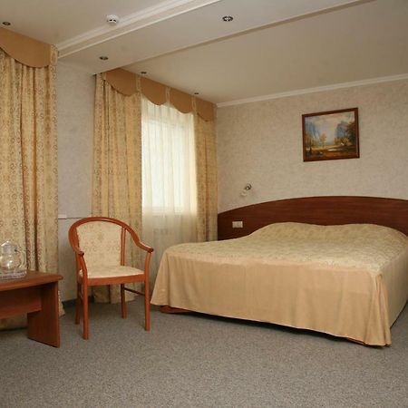 Hotel Tomsk Bagian luar foto