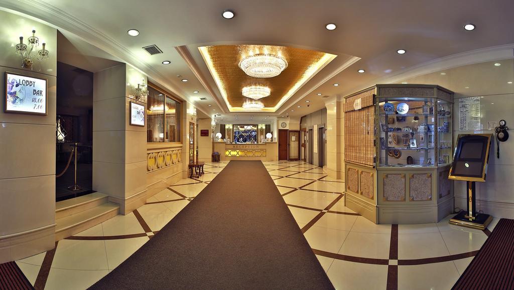 Hotel Tomsk Bagian luar foto